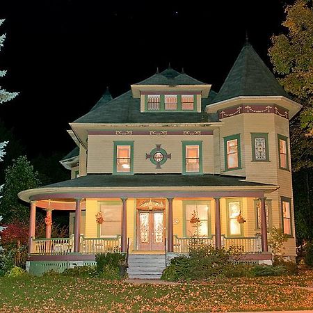 Sleepy Hollow B&B Gananoque Exterior foto